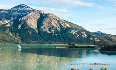 navio nos fiordes da patagonia