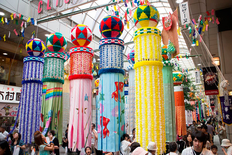 Cultura Japonesa: A festa tanabata matsuri é um evento que acontece sempre e é fantastico