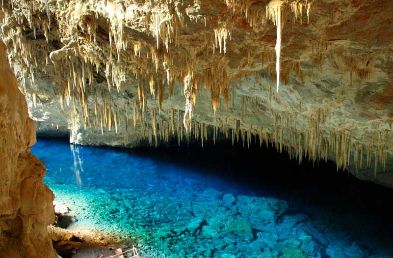 gruta do lago azul