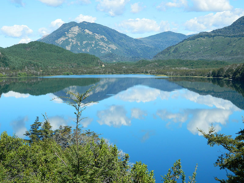 Lago Falkner, rota dos sete lagos em San Martin de Los Andes