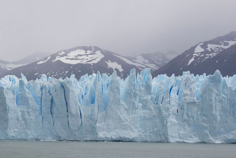 Belíssima vista do Parque Nacional Los Glaciares, onde fica localizado o Glaciar Perito Moreno