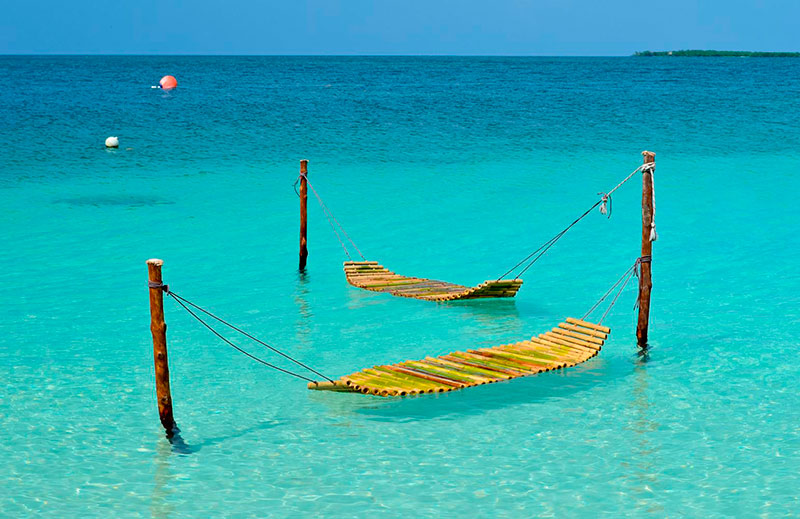 Um lindo lugar para descansar e conhecer as belezas do Mar do Caribe: IlhaMucura