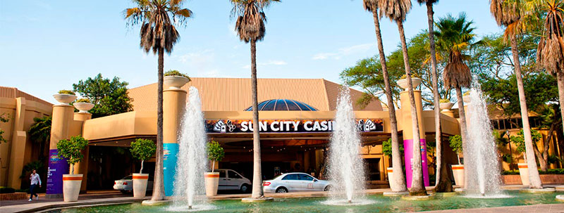 Sun City tem dois enormes casinos que garantem a diversão dos adultos que amam jogos
