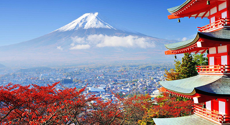 Pacote de viagem para o Japão oferece a comodidade de ter guias turísticos, oferecendo uma experiência incrível
