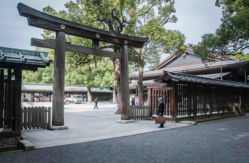 Em Tóquio visite também o santuário meiji jingu, e entre emcontato com as crenças religiosas da cidade