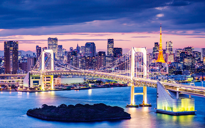 Tóquio e sua famosa ponte, uma beleza inigualável