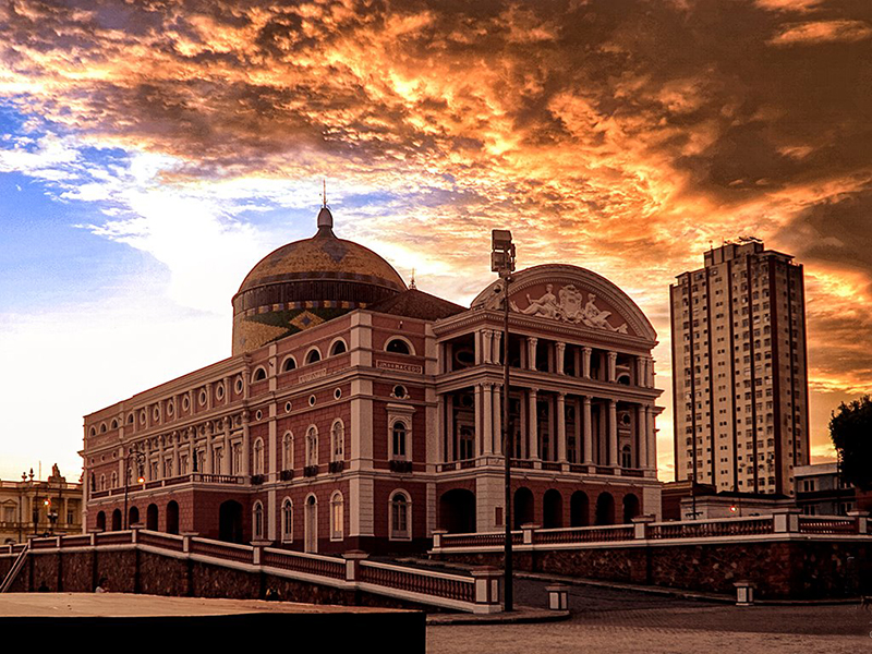 Viagem para Amazônia: teatro Amazonas é um ponto turístico importante 