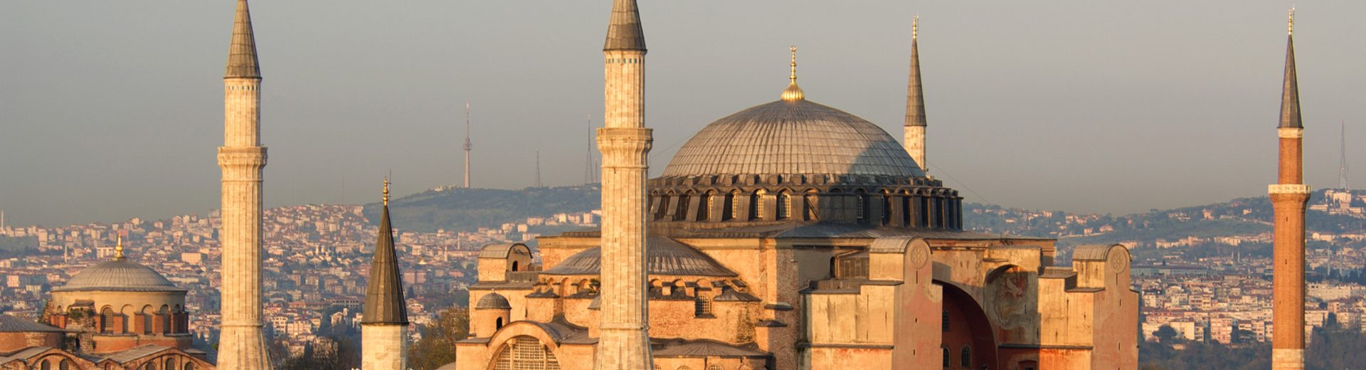 Turismo na Europa: Turquia guarda muitas belezas e história por entre suas mesquitas e construções