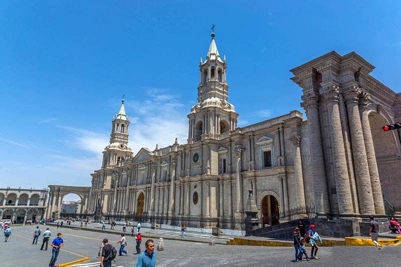 Viagem para Arequipa: a catedral de Arequipa é um ponto turístico muito importante na cidade