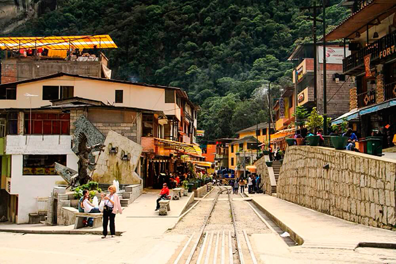 Viagem para Machu Picchu: Em águas Calientes recomenda-se descansar para a aventura em machu Picchu