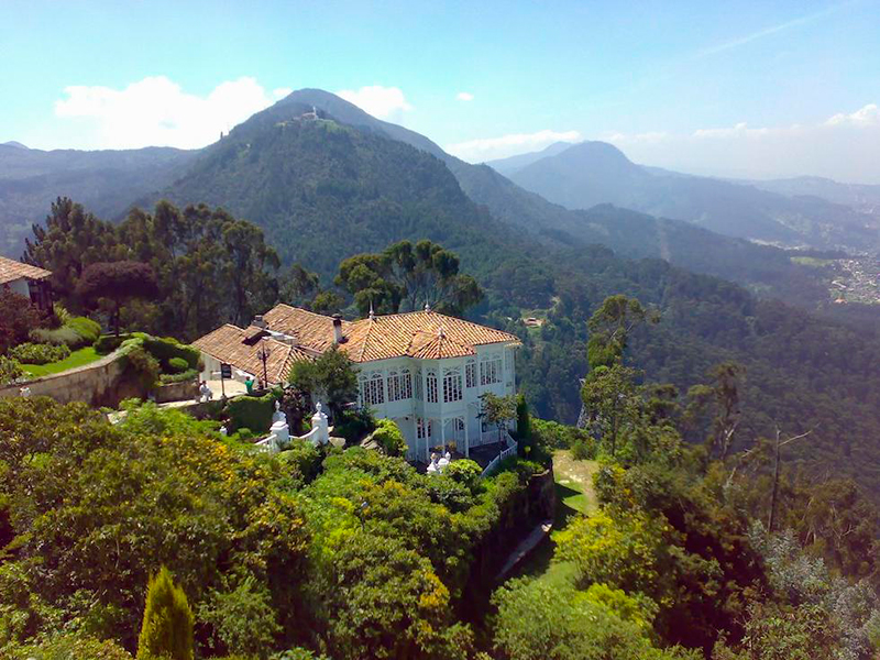 O que fazer na Colômbia? Apreciar a bela vista do Cerro Monserrate