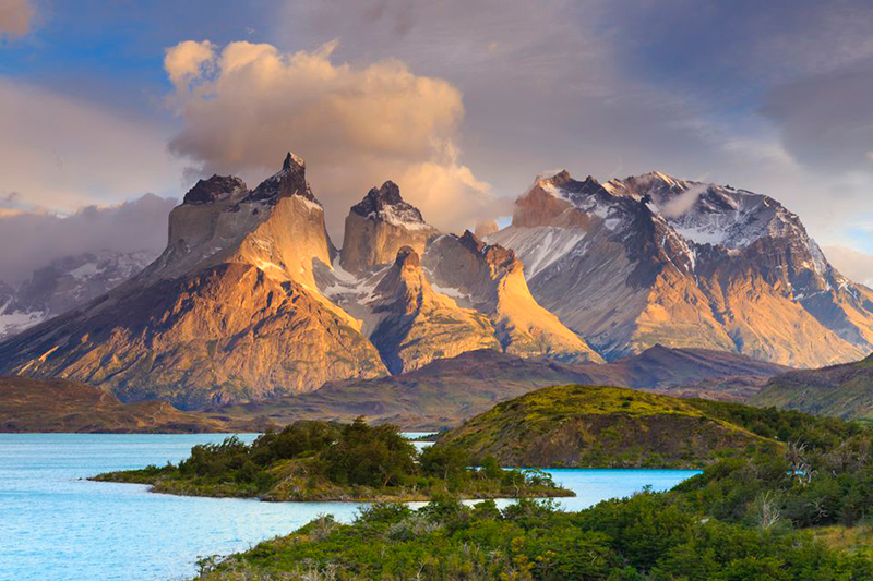 Pontos turísticos do Chile: Desbravar o parque fazendo trekking é uma experiência única para os mais aventureiros