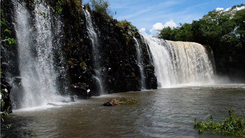 passeios na Chapada Diamantina: Conhecer a Cachoeira do Bom Jardim é uma opção de turismo muito boa