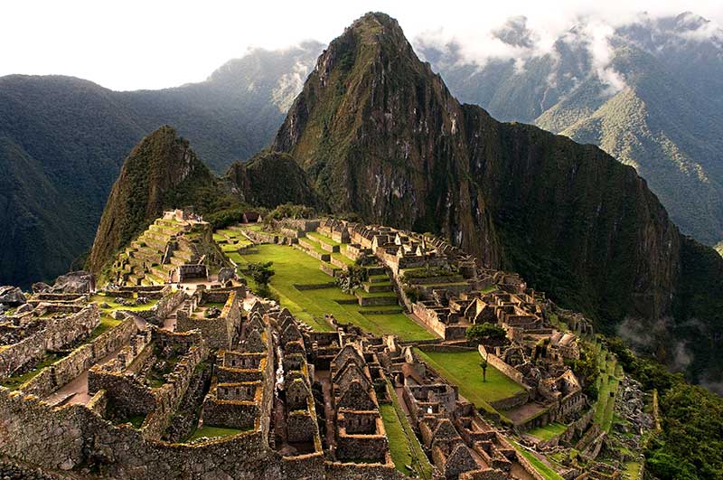 Pontos turísticos do Peru: Machu Picchu fica localizado no alto de uma montanha