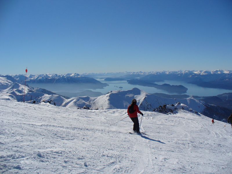 Tudo sobre os Lagos andinos: Bariloche é um cidade muito procurada por causa de suas belas pistas de esqui