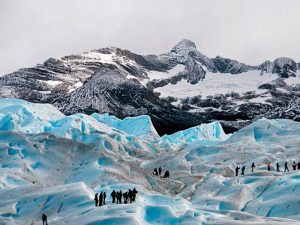 Turismo em El Calafate: trekking no perito moreno