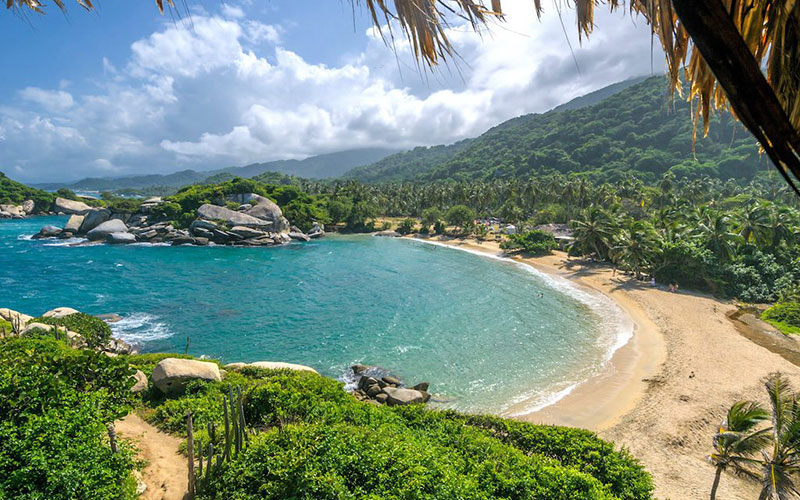 Tudo sobre o tayrona: Praias e campings em meio à bela e conservada costa caribenha