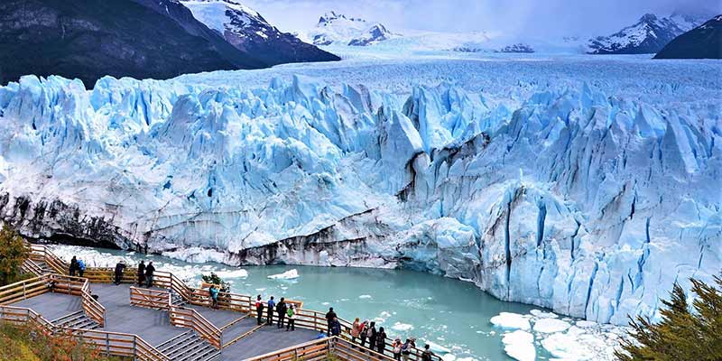 As passarelas oferecem uma visão incrível do perito moreno